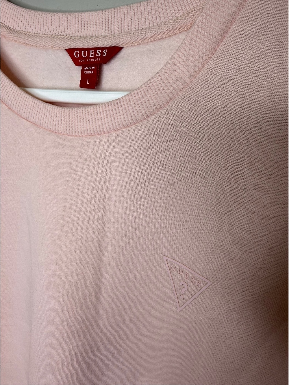GUESS Pink Cropped Crewneck Sweatshirt Logo Sleeve Tape Women's Size L - Picture 3 of 4